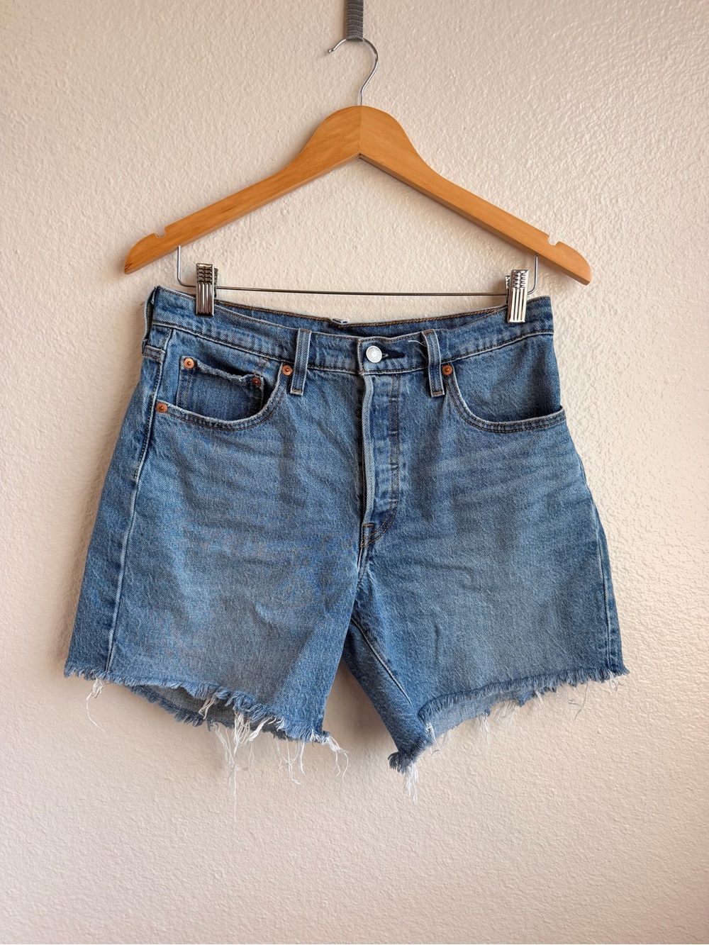 Levi's 501 Mid-Thigh Denim Cutoff Shorts - High Rise Frayed Hem - W28
